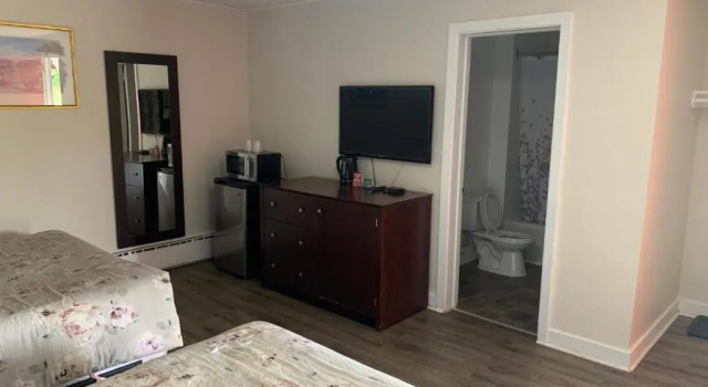 Трёхместный номер Deluxe Nites Inn Motel