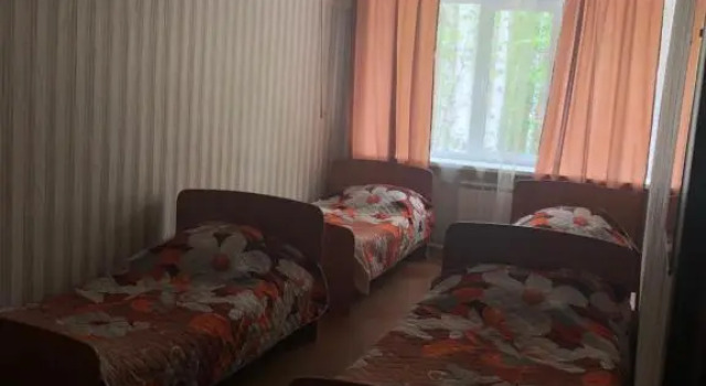 Кровать в общем номере Зеленый Мыс