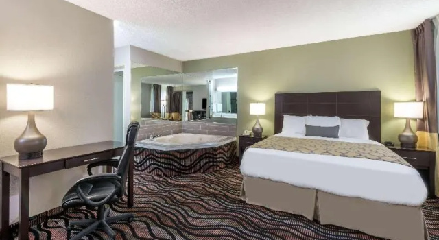 Люкс Baymont by Wyndham Cambridge