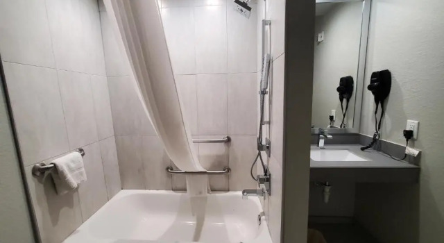 Standard Doppel Zimmer Crystal Inn