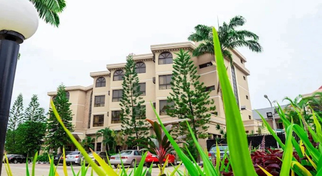 Отель Dees Suites, Забронировать Отель Отели Лагоса 3 звезды, 3*