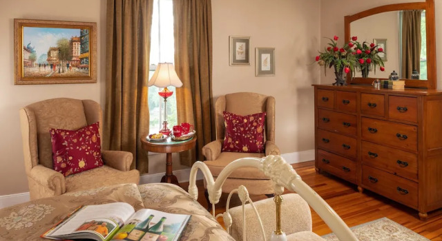Коттедж Royal Orchard House B&B