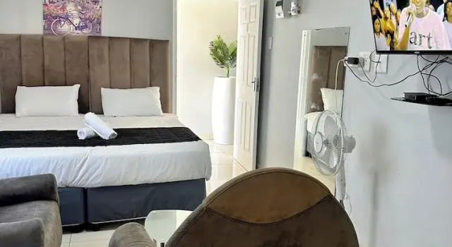 Номер Deluxe Mowetu Guest House