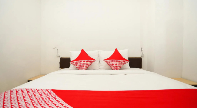 Двухместный номер Deluxe OYO Flagship 910 Menara Rungkut Surabaya
