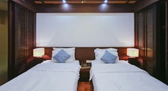 Люкс с 3 комнатами Qionghai Yifang Apartment