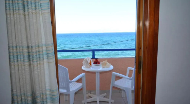 Aiolos, Rezervovat Hotel Hotely v Saronic Islands s parkováním, Parkování