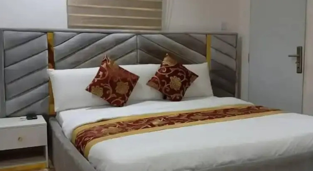 Двухместный номер Standard с балконом и с видом на окрестности Omega Homes Guesthouse  Lifecamp Abuja