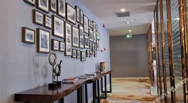 Mehood Hotel (Lanzhou Xiguan Subway Station Zhangye Road Pedestrian Street)