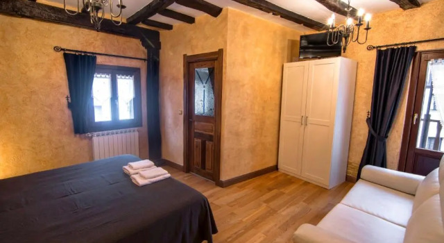 Standard Quadruple room Zumargain