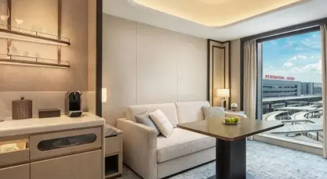Люкс Premier Shangri-La Hongqiao Airport,Shanghai