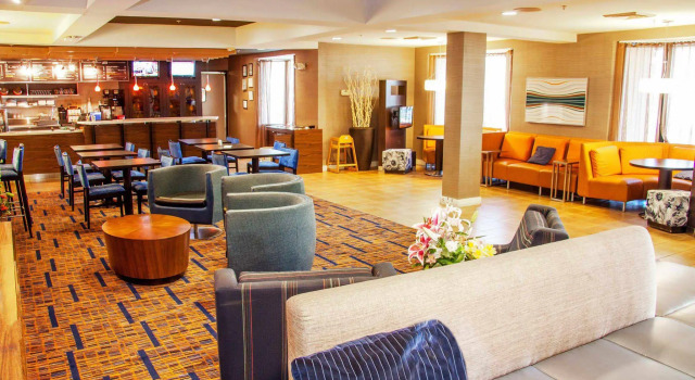 Courtyard by Marriott Rocky Mount, Rezerwuj Hotel Rocky Mount Północna Karolina