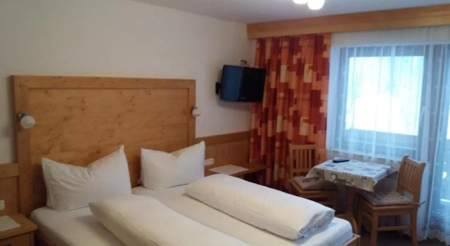 Pension Appartementhaus Bergland, Prenota Hotel Biberwier Zugspitz Arena