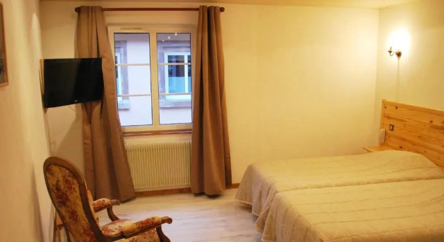 Двухместный номер Standard Logis Hôtel Restaurant Kleiber