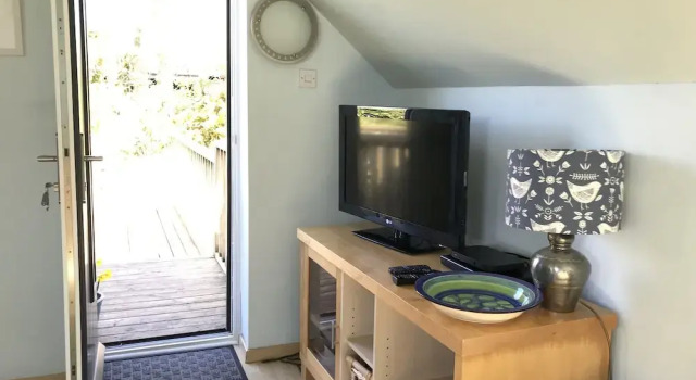 1-Bed Apartment Sleeps 2 - Patio -Bbq - Hot Tub, Varaa Huoneisto Asunnot kohteessa Merseyside, Huoneisto