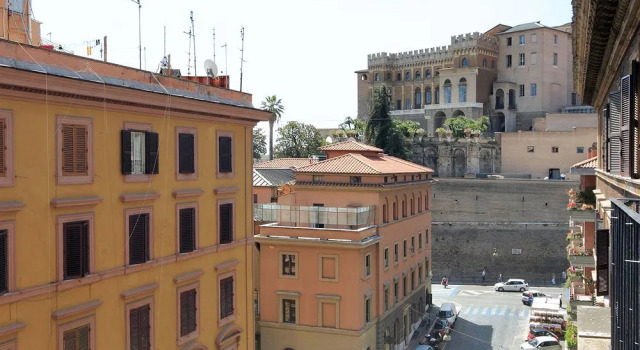 Vaticano apartments-Sistine Chapel area