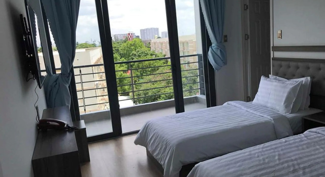 Winston Hotel, Забронировать Отель Отели Куан-Бинь-Тхань с завтраком, Завтраки
