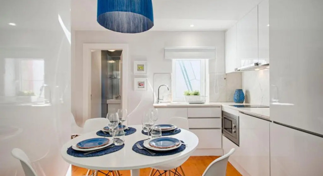 Апартаменты Мансарда с 2 комнатами BmyGuest - Lisbon Inner Bairro Alto