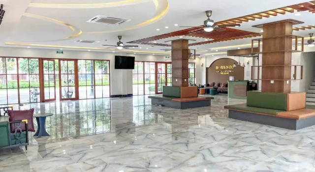 Momento Phu Quoc Hotel