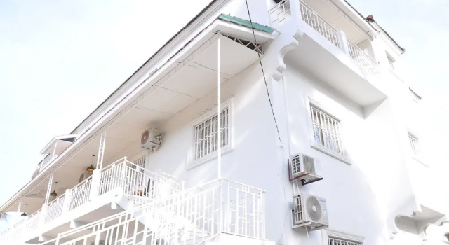 B2 Self Catering Apartments, Book Lejlighed Lejligheder i Serekunda, Lejlighed