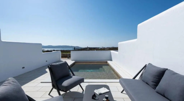 Suite Sersi Paros