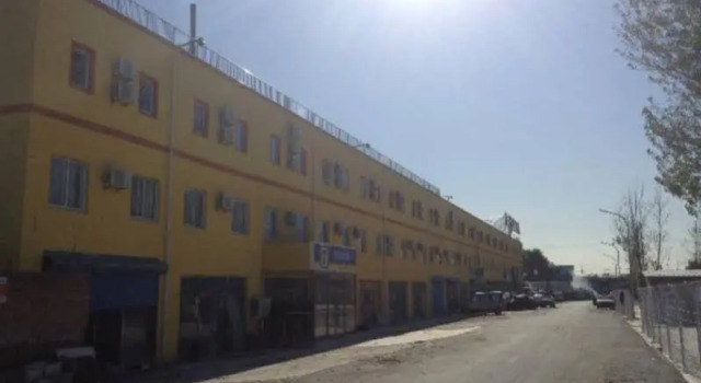 7 Days Inn Beijing Majuqiao, Book Hotel Hoteller i Beijing Province med parkering, Parkering