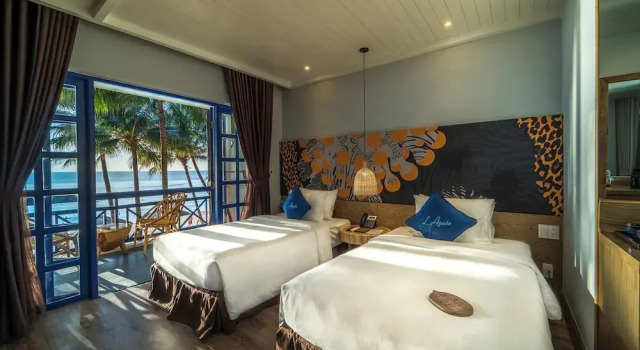 Двухместный номер Deluxe с балконом и рядом с пляжем LAzure Resort and Spa