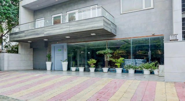 Townhouse Oak Iskcon Temple Rohini