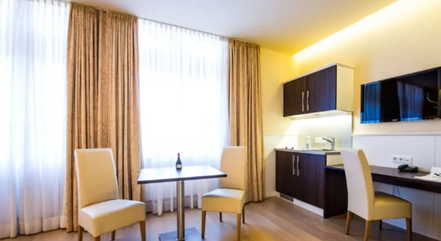 Трёхместный номер Standard The Heidelberg Exzellenz Hotel