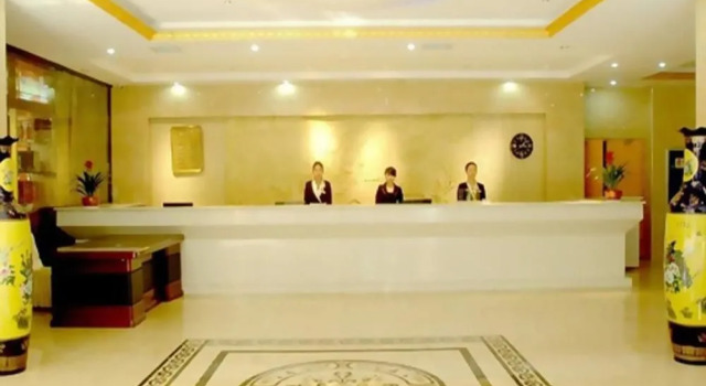 安康煌上煌大酒店, Boek Hotel Hotels in Shaanxi met parkeren, Parkeren