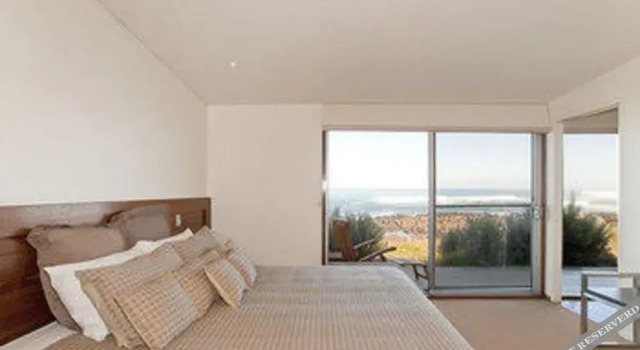 Hearn's Beachside Villa 4