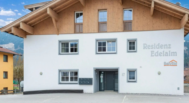 Luxury Penthouse in Brixen im Thale, Rezerwuj Apartament Hotele w Tyrol z parkingiem, Parking