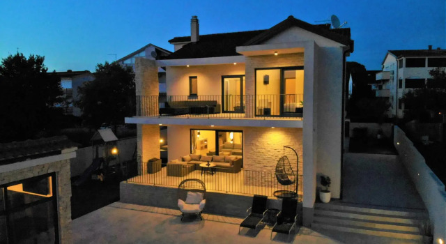Poolincluded Villa Danijela, Забронировать Вилла Виллы Биоград-на-Мору, рядом с Пляж Бошана, Вилла