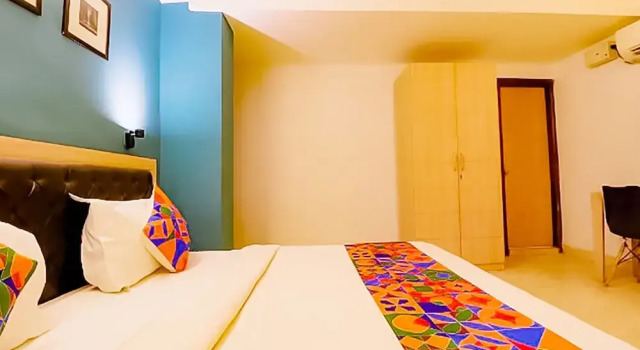 Roomshala 173 Hotel Royal Inn, Забронировать Отель Нью-Дели Национальный столичный округ Дели, рядом с Lal Bahadur Shastri Hospital