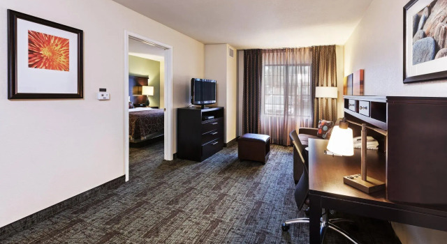 Двухместный люкс Staybridge Suites Woodland Hills by IHG