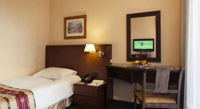 Одноместный номер Standard с балконом The Mayflower Hotel