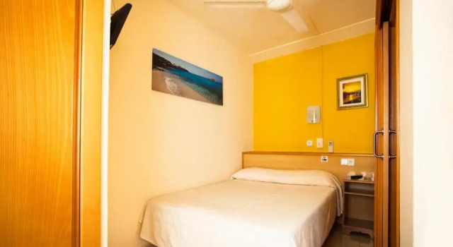 Двухместный номер Standard Hostal Residencia Europa Punico
