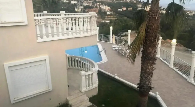 Tepe Villa Resort, Забронировать Вилла Виллы Алании, рядом с Alanya Basbakanlik Genc.Spor Md. Gymnasium, Вилла