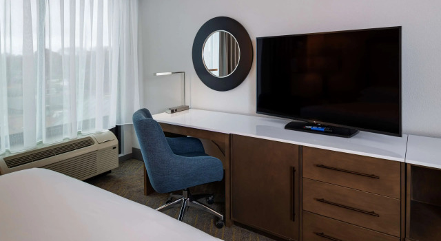DoubleTree by Hilton Madison East