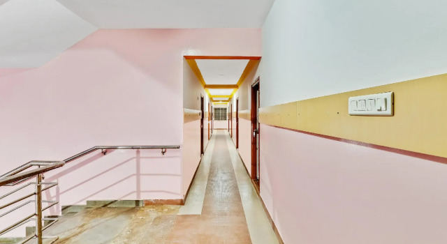 OYO 49114 Surya Royal Comfort, Rezervovat Hotel Hotely v Bangalore s parkováním, Parkování