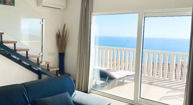 Апартаменты Deluxe с балконом и с видом на море Marojica Apartments