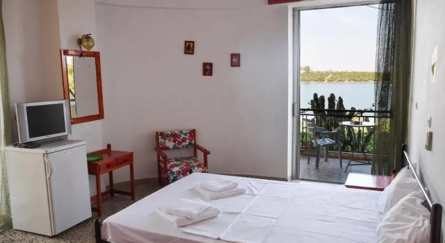Hotel Korfos, Rezerwuj Hotel Korfos 