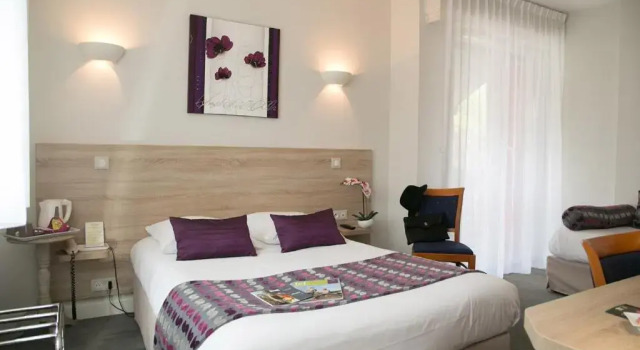 Двухместный номер Standard Logis Hôtel Auberge de la Rose