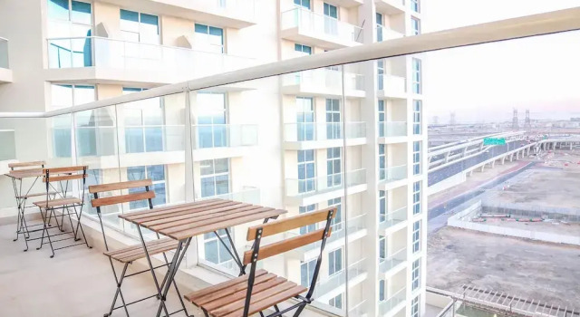 Апартаменты Standard 2 Bedroom Apartment- Azizi Plaza