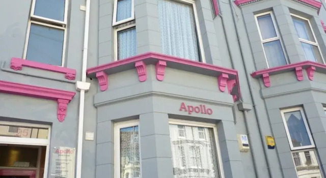 Apollo Guest House, Забронировать Гостевой дом Отели Исторического графства Суссекса с парковкой, Парковка