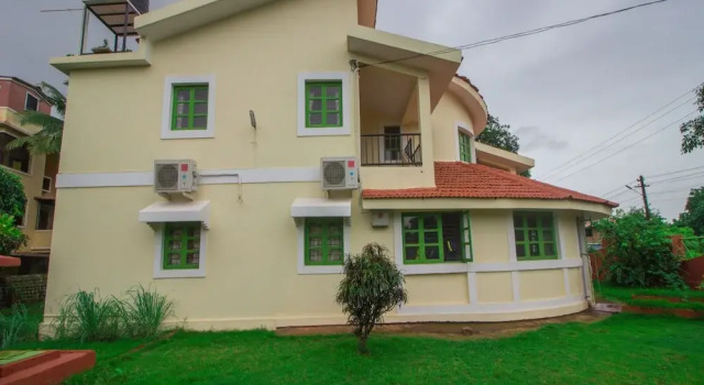 OYO 14905 Home Splendid Farmstay Verna, Book Vacation Home Verna Lagos