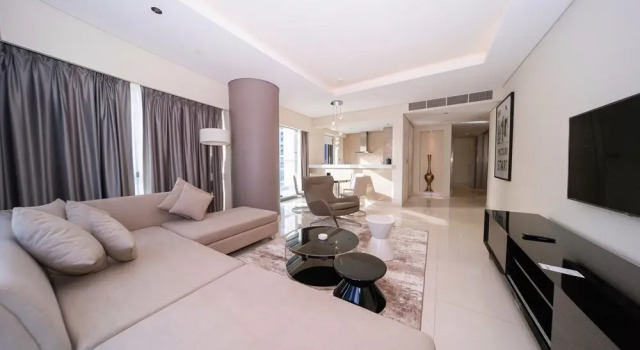 Gorgeous High Floor 2 BR Apartment DTPD