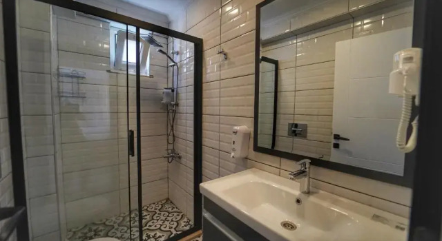 Трёхместный номер Standard Yücel Hotel