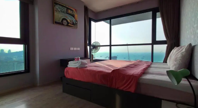 Апартаменты с 2 комнатами с видом на море Many Holiday The Base Condo