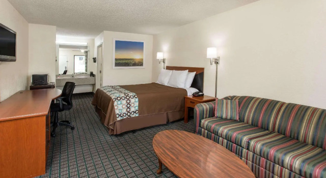 Двухместный номер Deluxe Days Inn by Wyndham Dillon