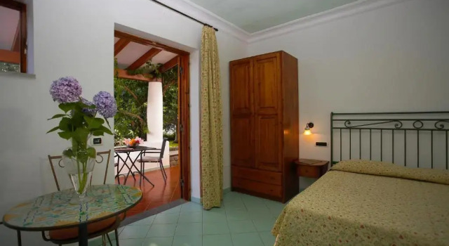 Четырёхместный номер Standard Residence Hotel Villa Fiorentino